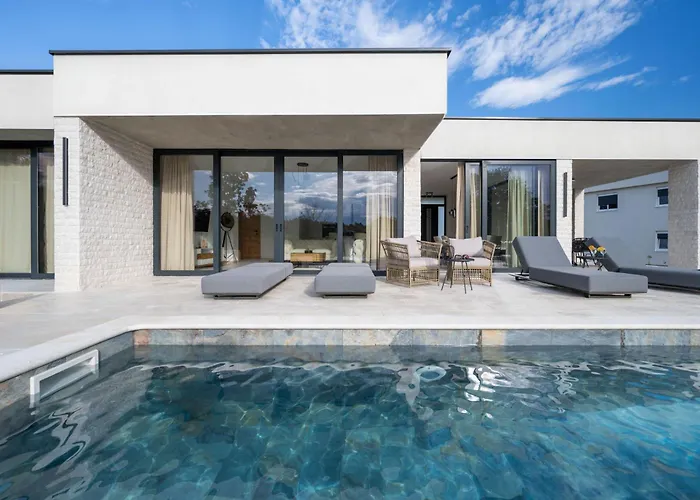 Sunset - Nature And Private Pool By 22estates Hébergement de vacances Santalezi